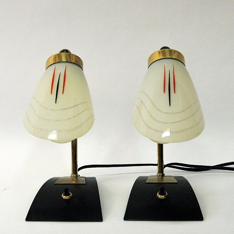 Paire de lampes de table scandinaves vintage en verre et laiton, 1950