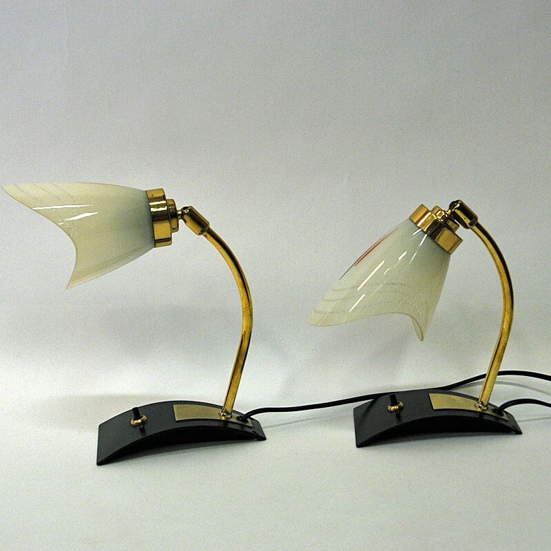 Paire de lampes de table scandinaves vintage en verre et laiton, 1950