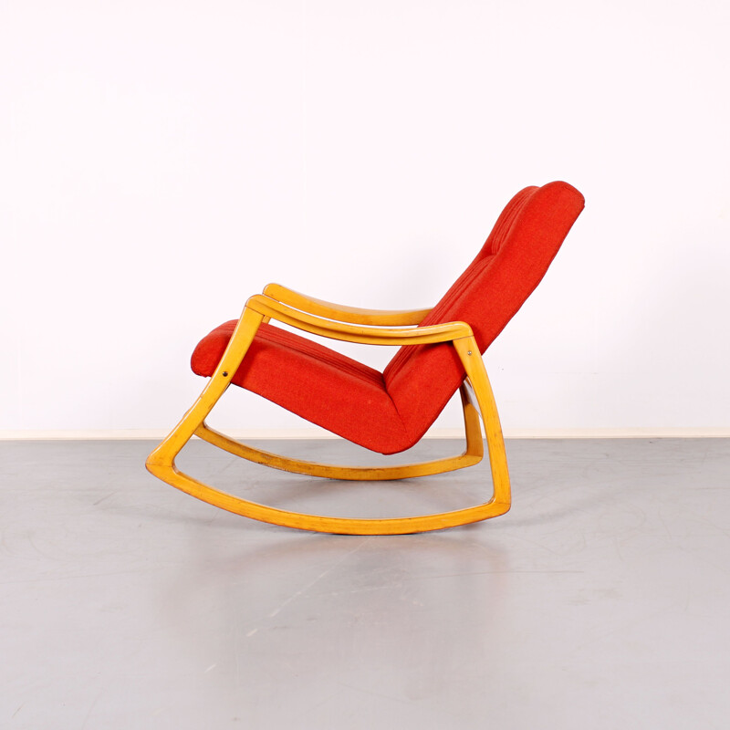 Chaise à bascule rouge vintage, 1970