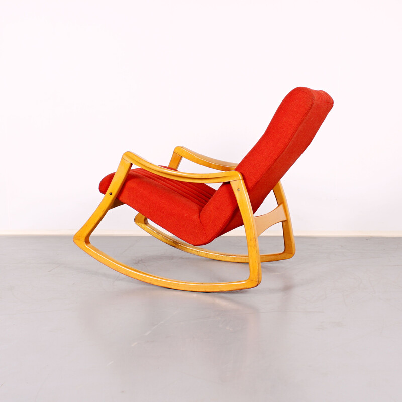 Chaise à bascule rouge vintage, 1970
