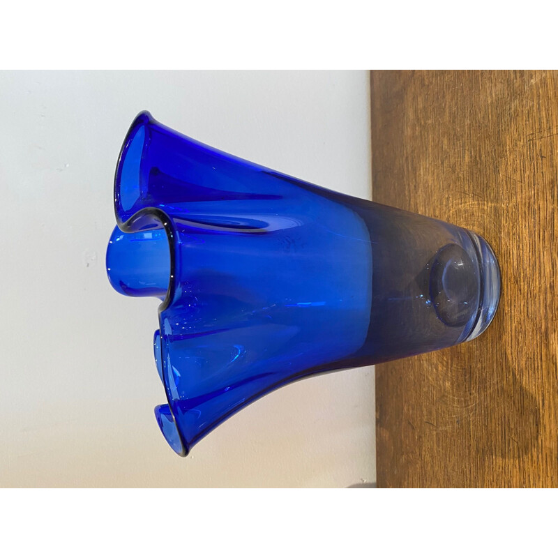 Vintage Italian Murano glass handkerchief vase, 1980