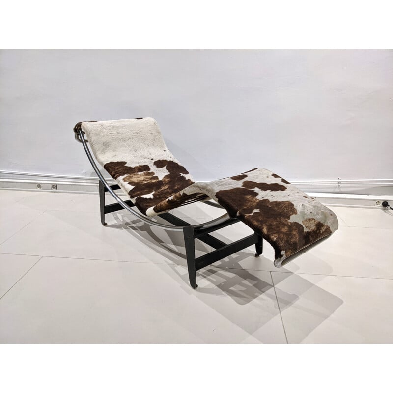 LC4 vintage lounge chair in animal skin by Le Corbusier and Charlotte  Perriand for Whonbedarf