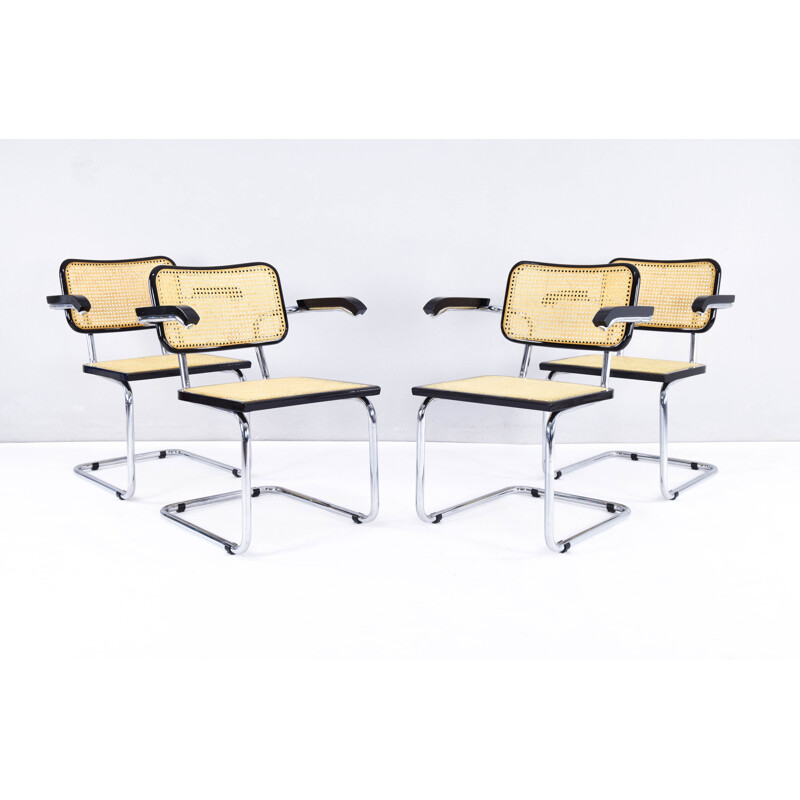 Set of 8 mid-century beech wood and tubular steel B32 Cesca chairs by Marcel Breuer, Italy 1970s