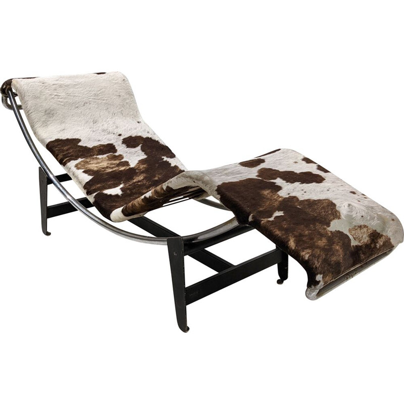 LC4 vintage lounge chair in animal skin by Le Corbusier and Charlotte Perriand for Whonbedarf