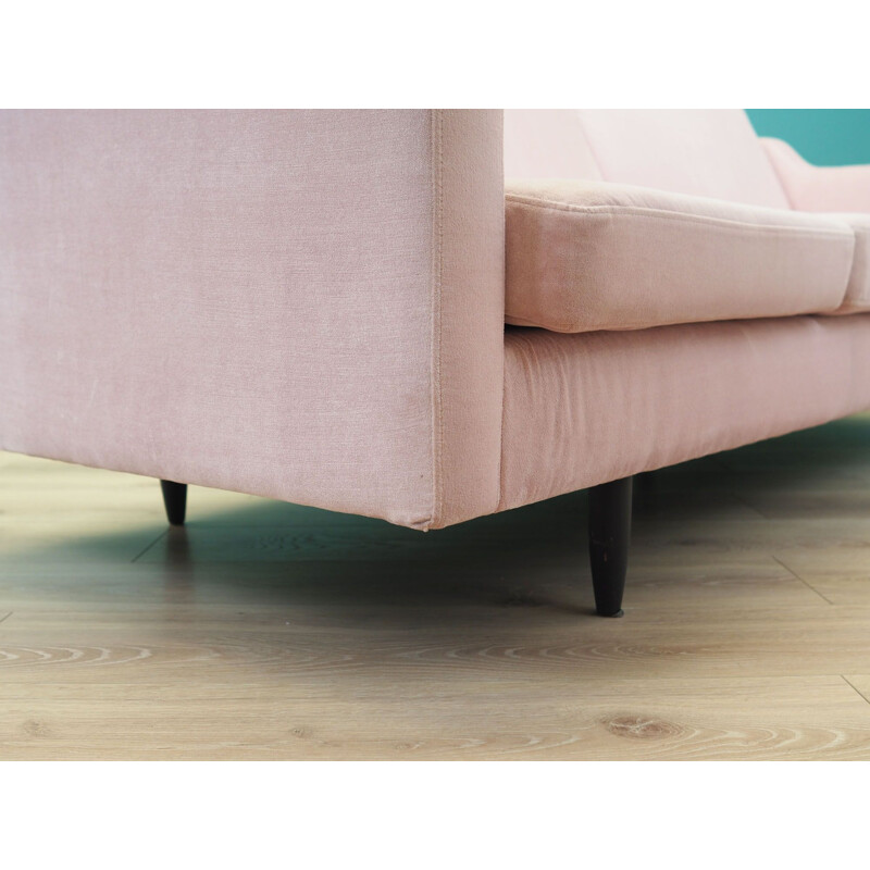 Vintage pink velvet sofa, Denmark 1980s