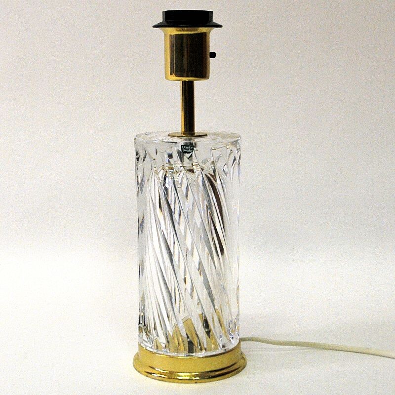 Lampe de table suédoise vintage en verre de cristal et laiton par Olle Alberius pour Orrefors, 1970