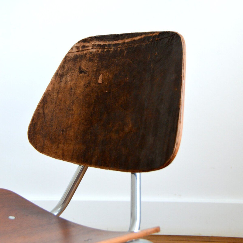 Paire de chaises vintage en bois, métal et cuir par Thonet, 1950