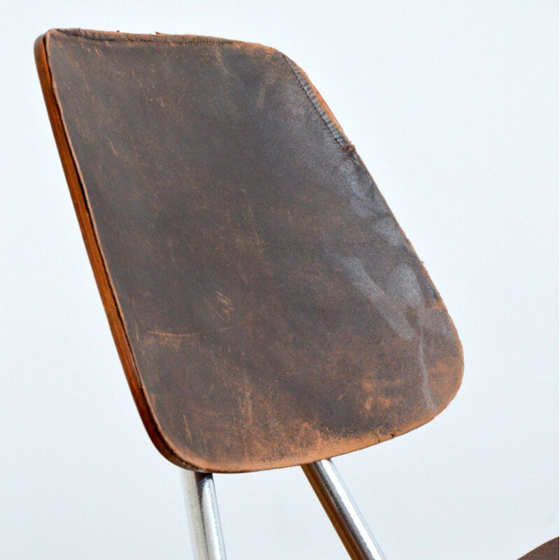 Paire de chaises vintage en bois, métal et cuir par Thonet, 1950