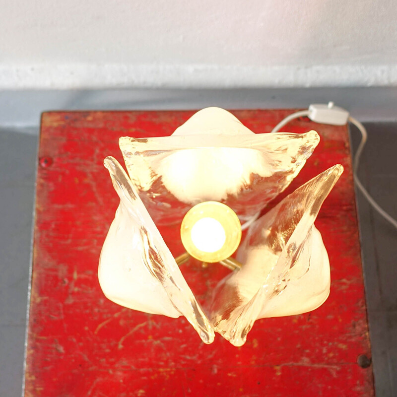 Lampe de table vintage en verre fondu à trois pétales et fleur de glace par J. T. Kalmar, Autriche 1960