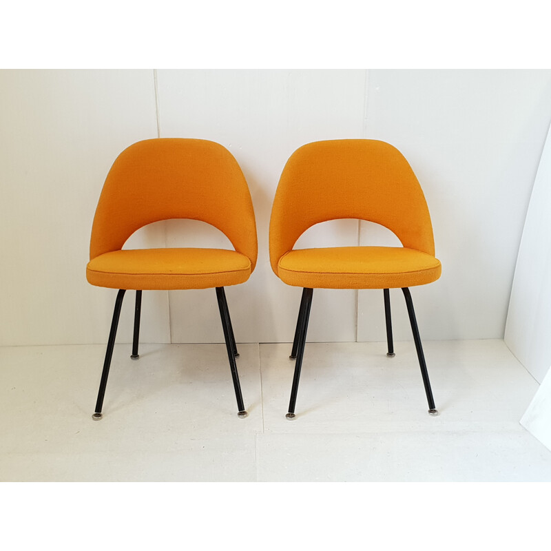 Pair of vintage chairs by Eero Saarinen for Knoll