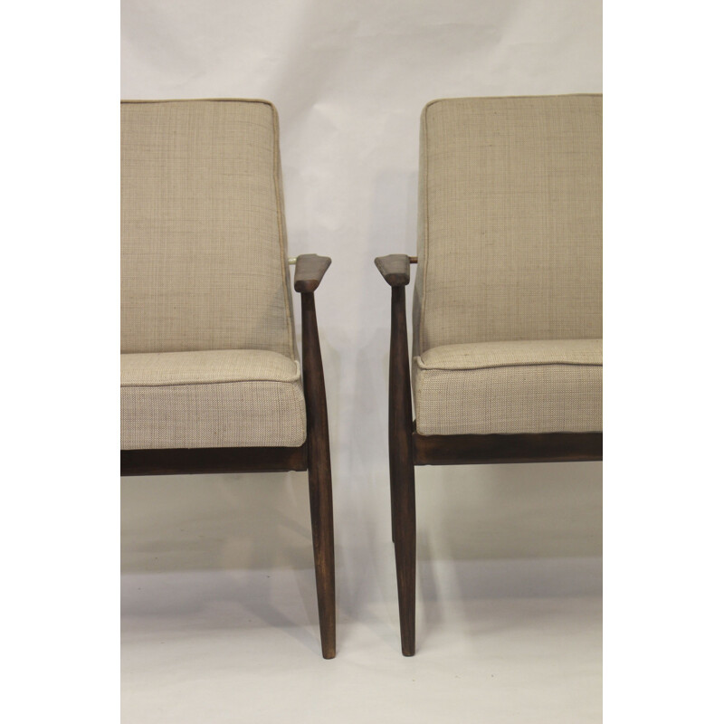 Pair of vintage armchairs 300-190 in beige fabric by Henryk Lis, 1970