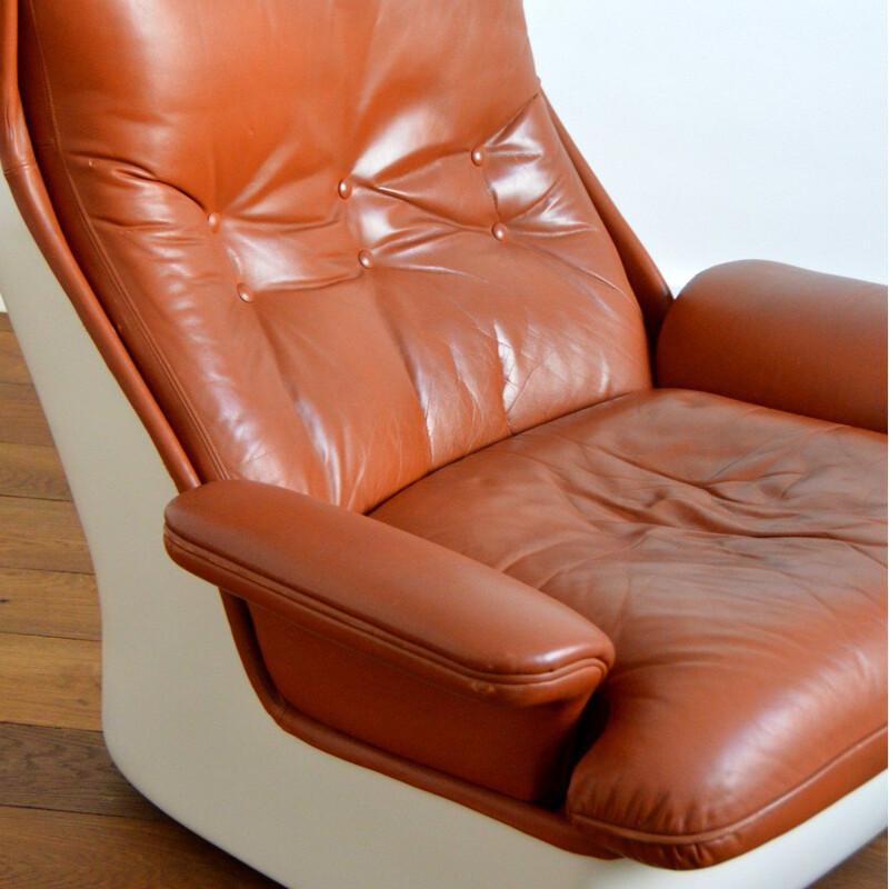 Vintage brown leather Orchid chair by Michel Cadestin for Airborne, 1970