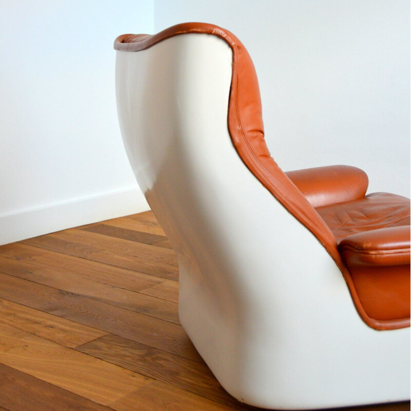 Vintage brown leather Orchid chair by Michel Cadestin for Airborne, 1970