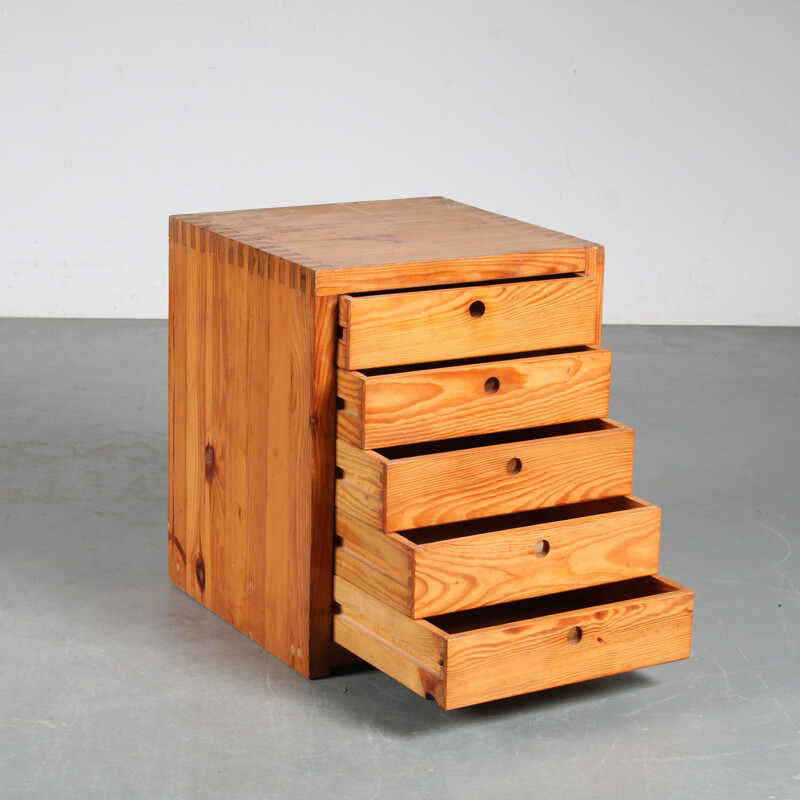 Vintage pine wood chest of drawers by Ate van Apeldoorn for Houtwerk Hattem, Netherlands 1970s