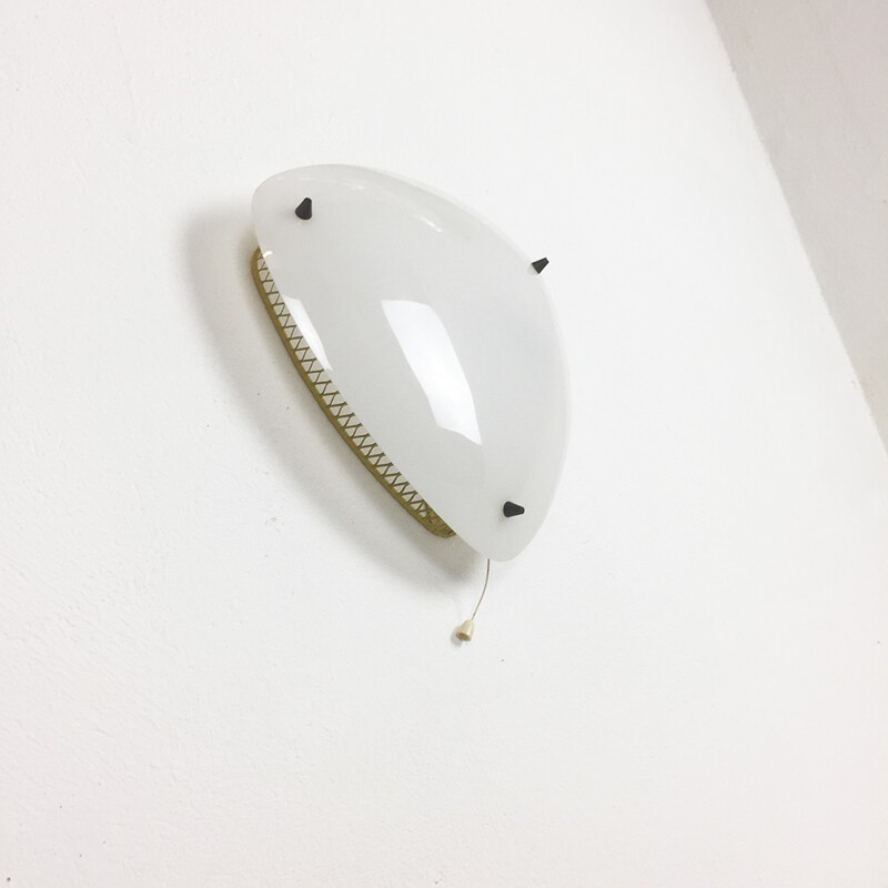 White wall lamp in metal and plastique - 1950s