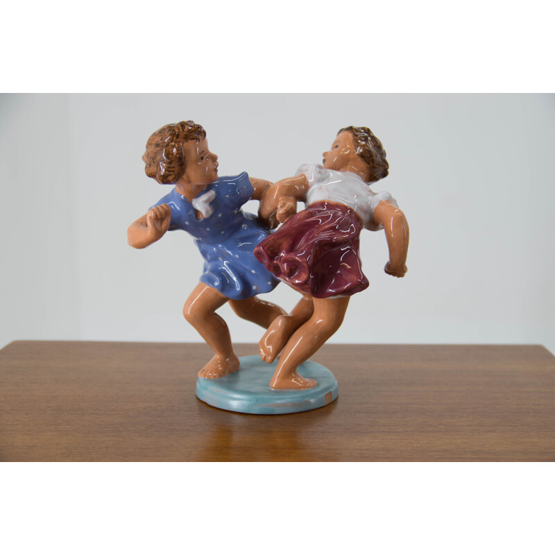 Escultura vintage de cerámica de dos niños, Checoslovaquia 1940