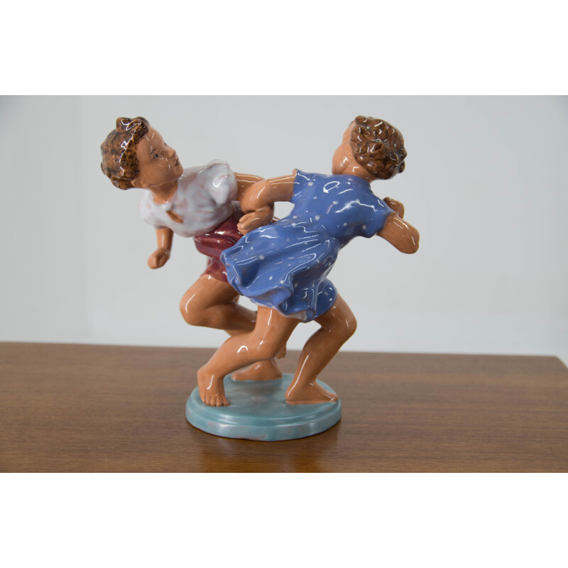 Vintage ceramic sculpture of two children, Czechoslovakia 1940