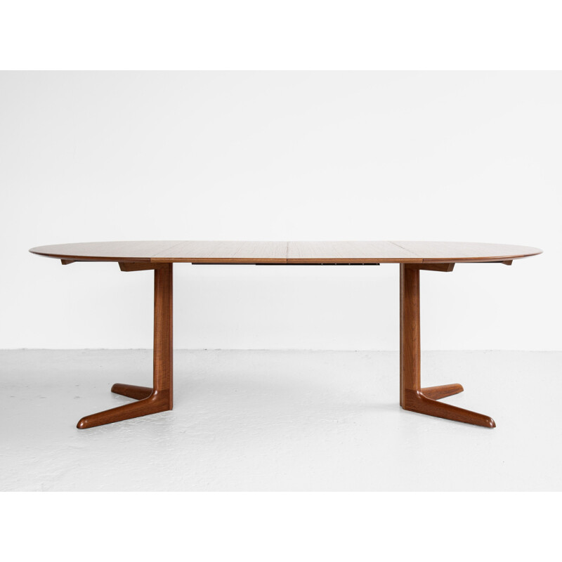 Mid century Danish round dining table in teak with 2 extensions by Dyrlund, 1960s