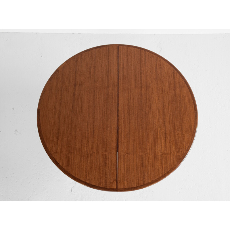 Mid century Danish round dining table in teak with 2 extensions by Dyrlund, 1960s