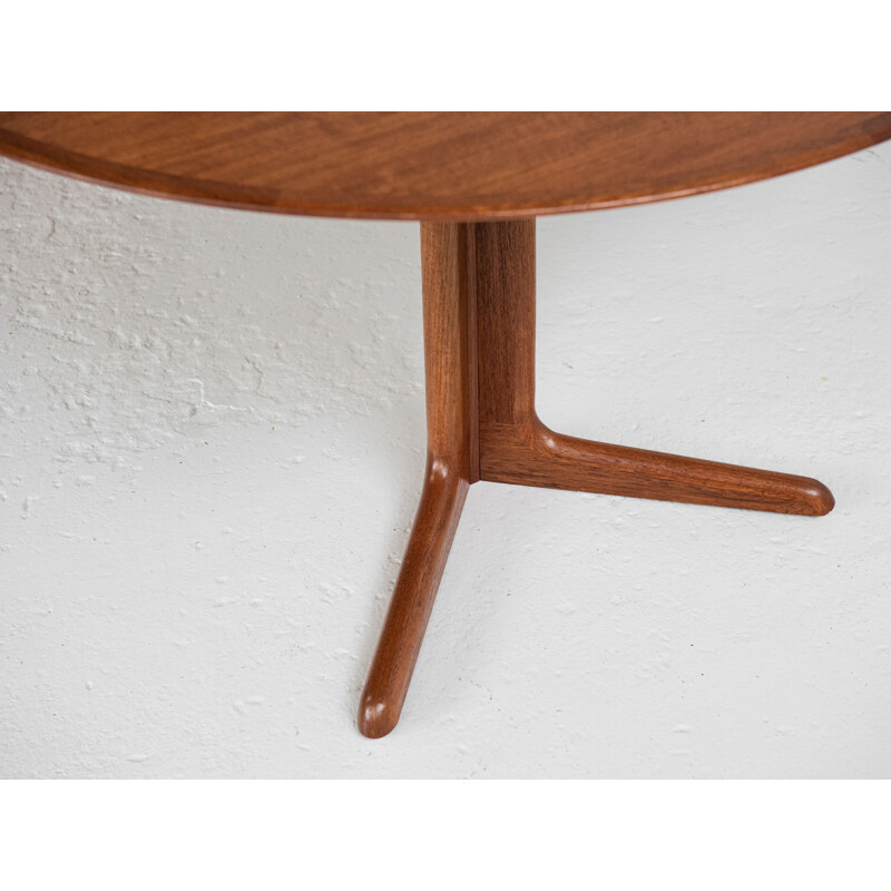 Mid century Danish round dining table in teak with 2 extensions by Dyrlund, 1960s