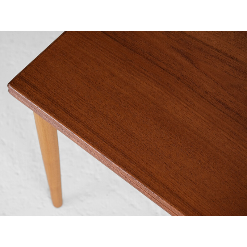 Mid century Danish dining table in teak and oakwood by Børge Mogensen for Søborg, 1960s