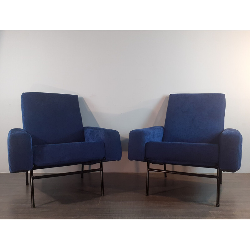 Pair of vintage armchairs model G10 by Guariche for Airborne, 1955