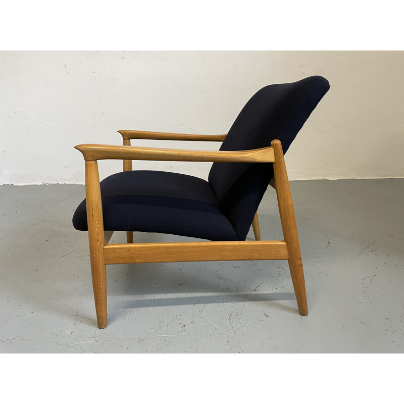 Pareja de sillones vintage de madera y lana de Edmund Homa para GFM