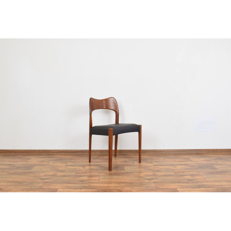 Set of 4 mid-century teak dining chairs by Arne Hovmand-Olsen for Mogens Kold, 1960s