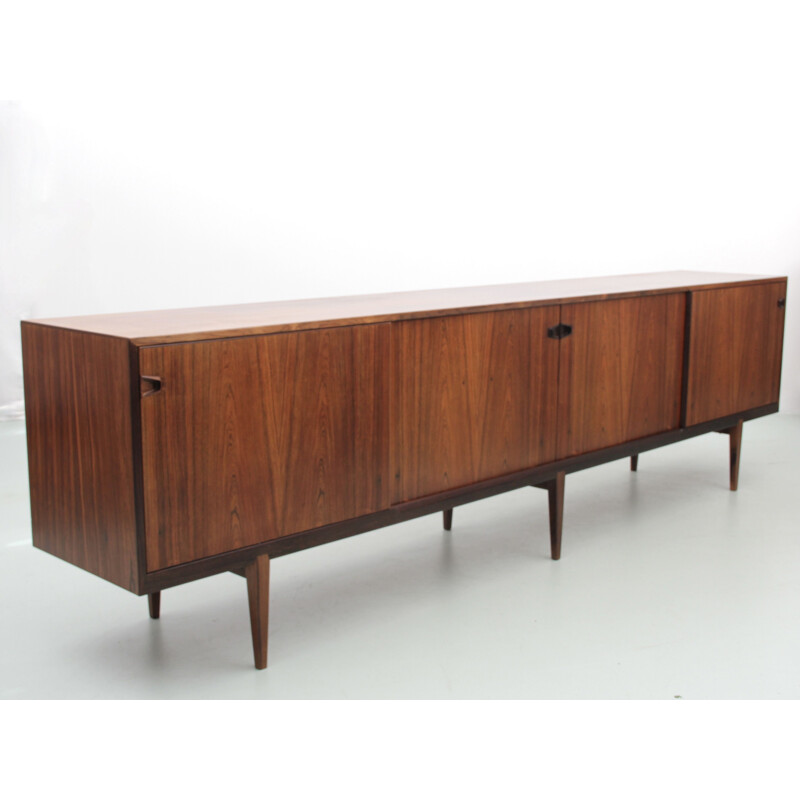 Scandinavian vintage sideboard in Rio rosewood with 4 sliding doors