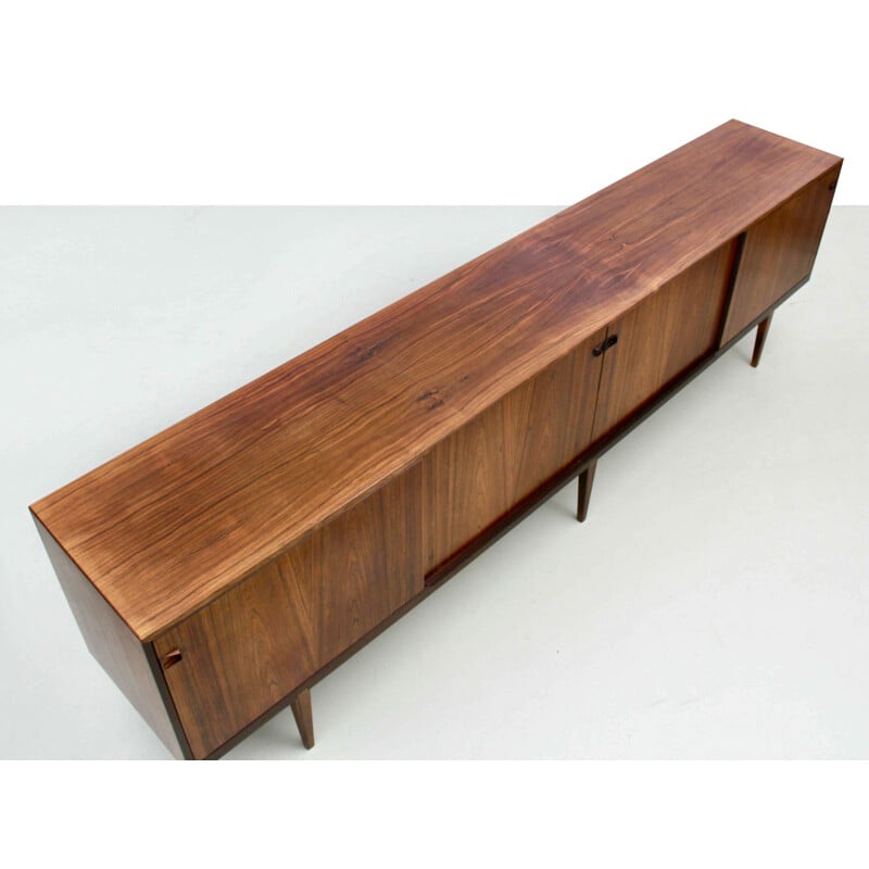 Scandinavian vintage sideboard in Rio rosewood with 4 sliding doors