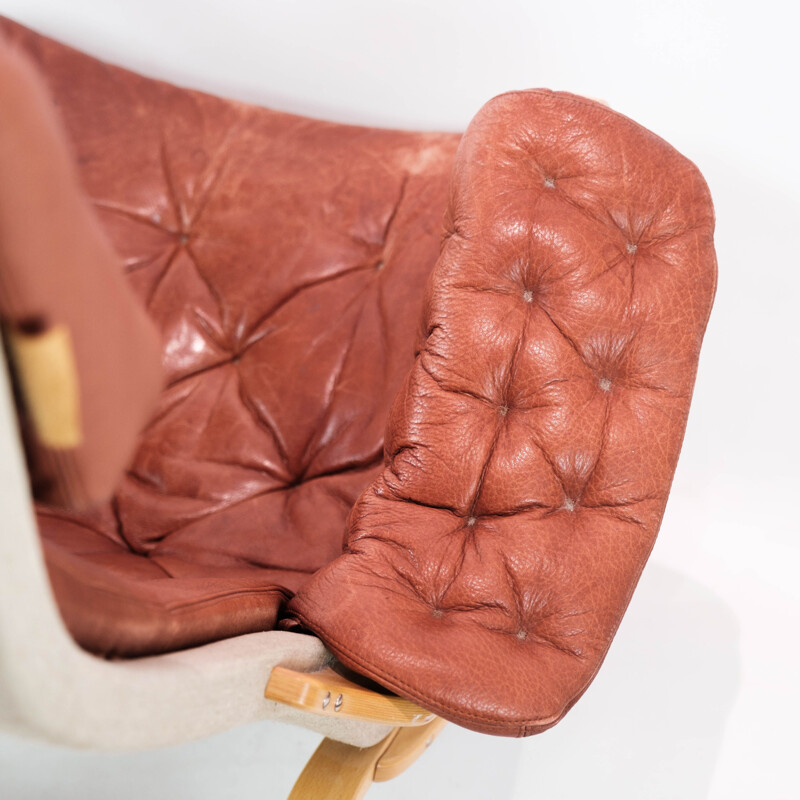 Fauteuil lounge avec ottomane vintage Pernilla en cuir rouge par Bruno Mathsson, 1970