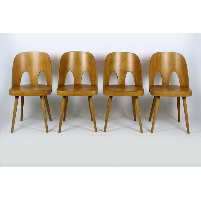 Ensemble de 4 chaises vintage en bois par Oswald Haerdtl pour TON, Tchécoslovaquie 1960