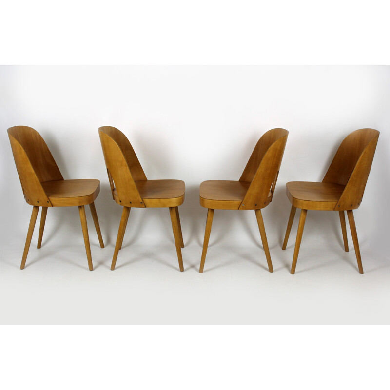Ensemble de 4 chaises vintage en bois par Oswald Haerdtl pour TON, Tchécoslovaquie 1960
