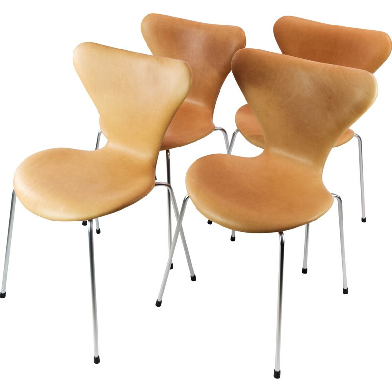 Ensemble de 4 chaises vintage Seven modèle 3107 par Arne Jacobsen pour Fritz Hansen