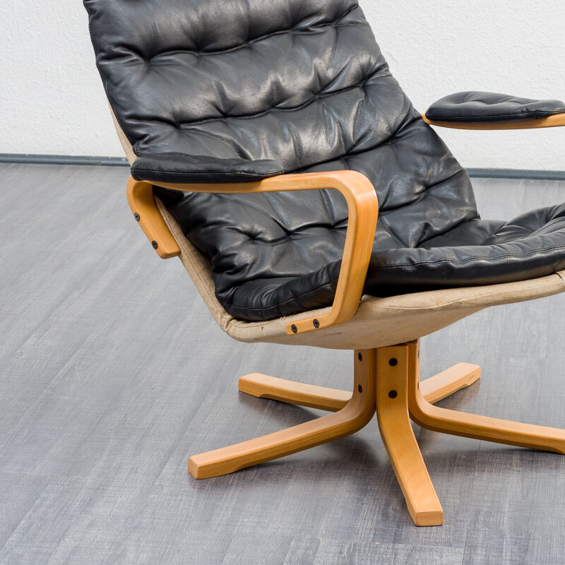 Mid century leather and beechwood armchair by Dux, Denmark 1970s