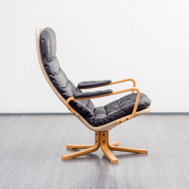 Mid century leather and beechwood armchair by Dux, Denmark 1970s