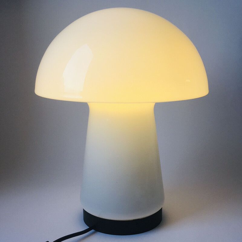 Lampe de table de l'ère spatiale par Glashütte Limburg, Allemagne 1970