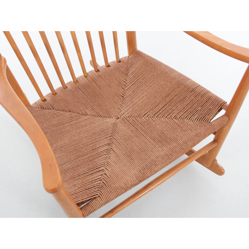 Scandinavian vintage rocking chair model J16 by Hans Wegner for FDB, 1944