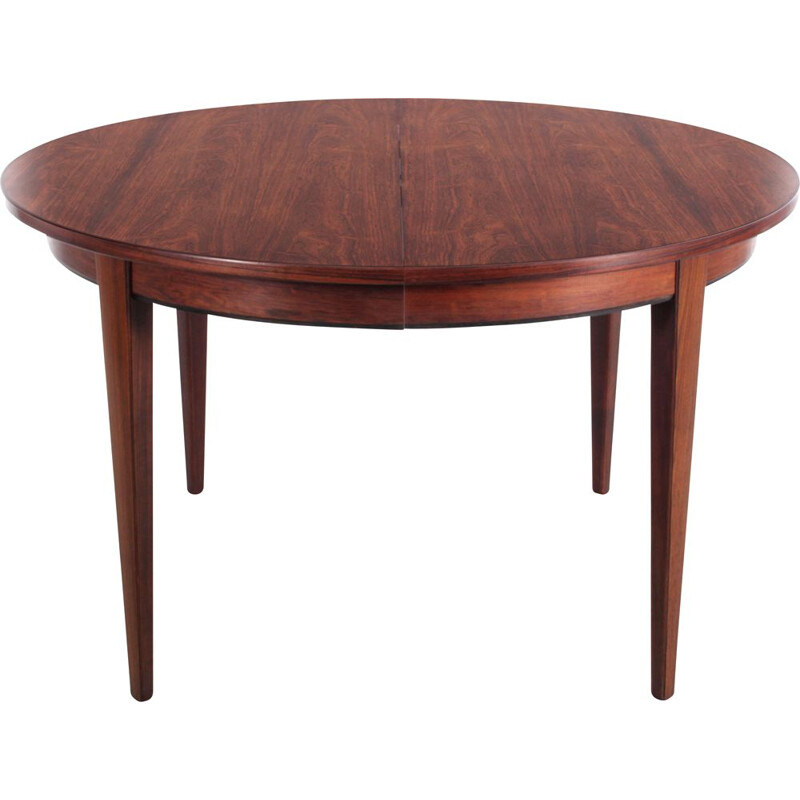 Scandinavian vintage round table with 3 extensions in Rio rosewood