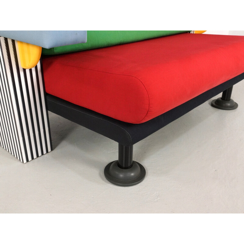 Memphis "Lido" mulitocolour sofa by Michele DE LUCCHI - 1982