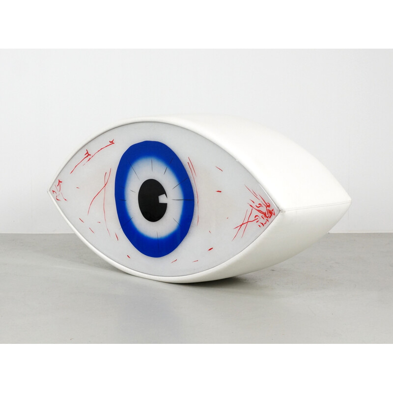 Le Temoin sclupture seat in the shape of an eye - 1971