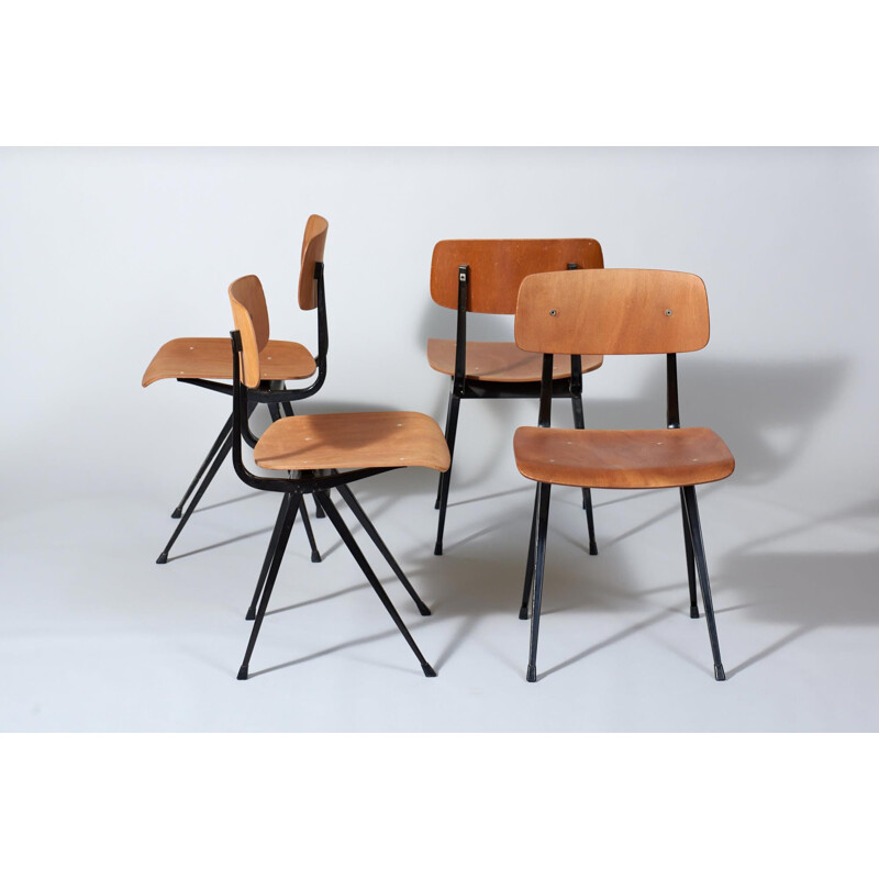 Set of 4 vintage chairs by Rietveld & Kramer for Ahrend De Cirkel, 1960s