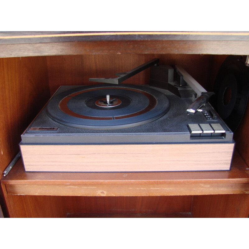 Vintage barkast met grammofoon, 1960