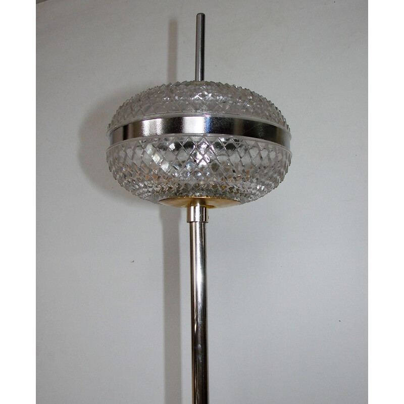 Lámpara de pie vintage de latón y cristal, 1960