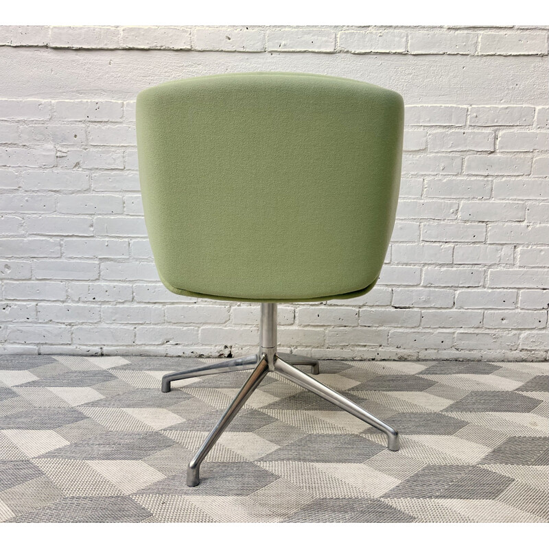 Vintage Kruze swivel office armchair by David Fox for Boss Design Ltd., 2007