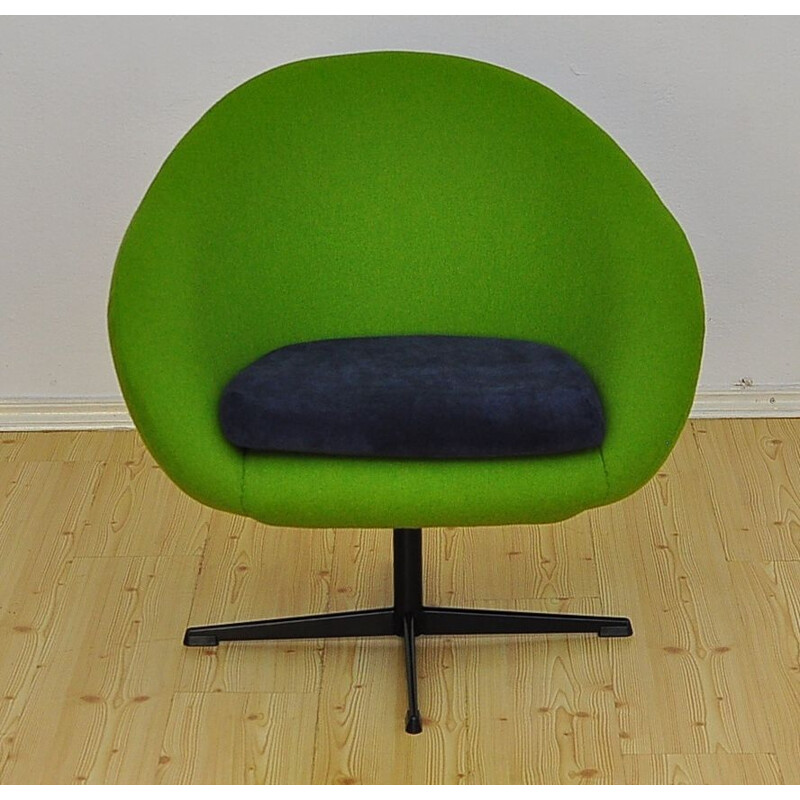 Vintage Shell wool armchair on a swivel leg, 1960s