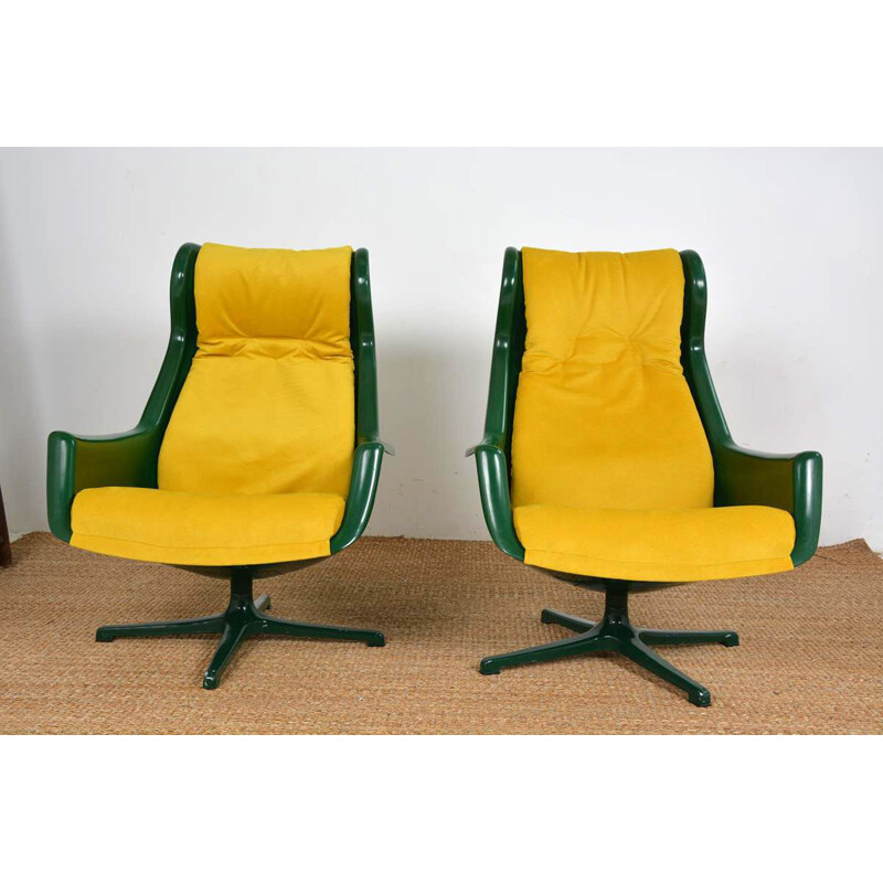 Pair of vintage swivel armchairs by Alf Svensson and Yngve Sandström for Dux, Sweden