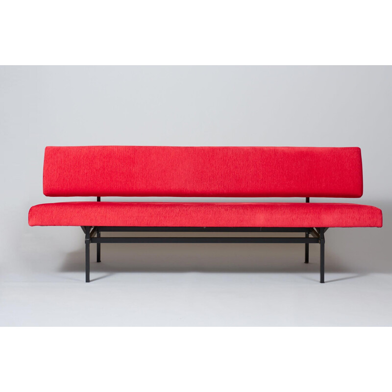 Vintage red model 540 sofa by Gijs van der Sluis for Gispen