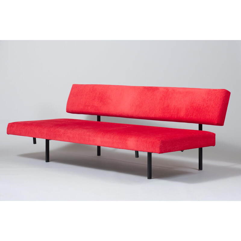 Vintage red model 540 sofa by Gijs van der Sluis for Gispen