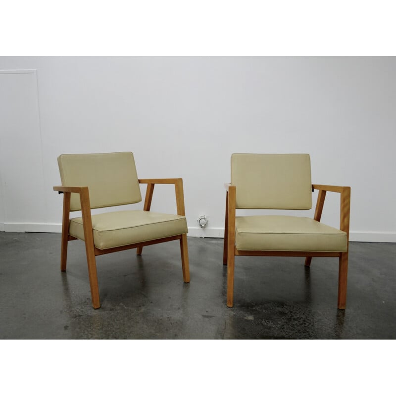 Pair of Knoll armchairs in beige leatherette and beech, Franco ALBINI - 1940s